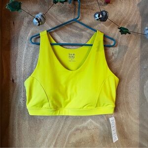 NWT Activewear Top/ Sportsbra